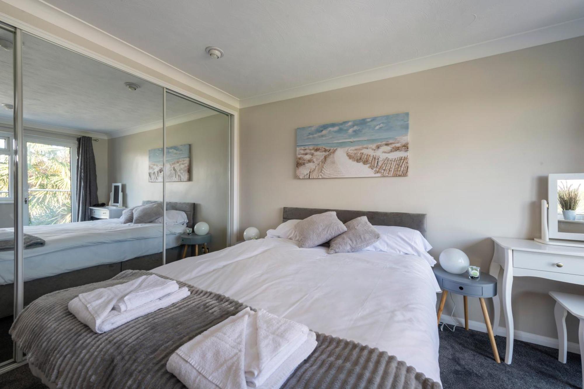 5 Bedroom Detached Beach House Poole Exteriér fotografie